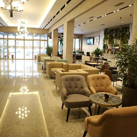 Twin Towers Hotel City&Beach Resort-3
